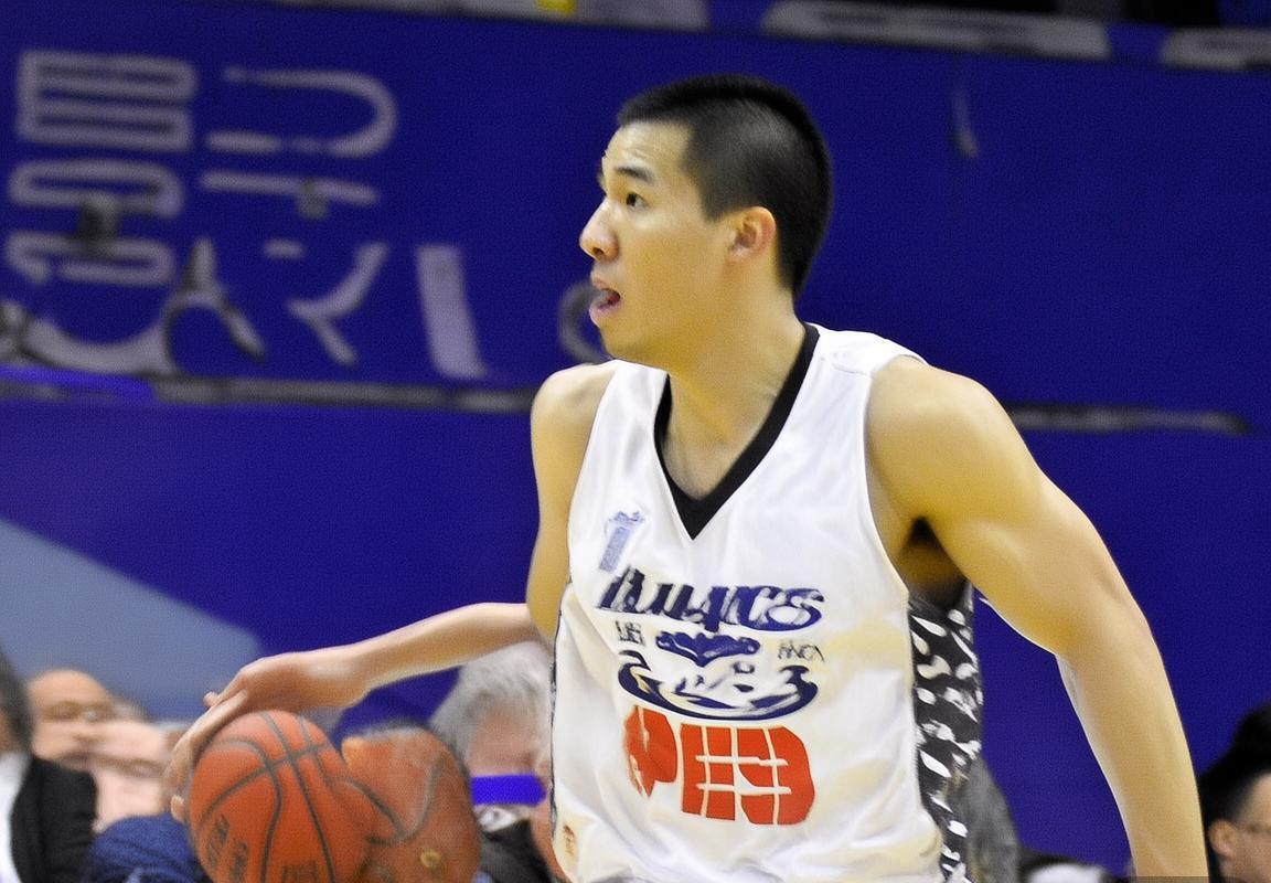 新疆VS上海：CBA速度与耐力战术对决解析(图4)