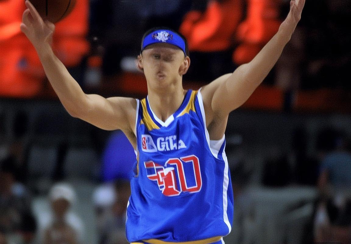 弗朗茨·瓦格纳篮球生涯回顾：潜力新星NBA征程解析(图2)